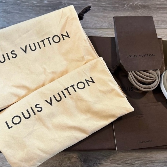 🔥NIB Louis Vuitton shoes unisex size 8 comes with Posh COA🔥 - Picture 11 of 12